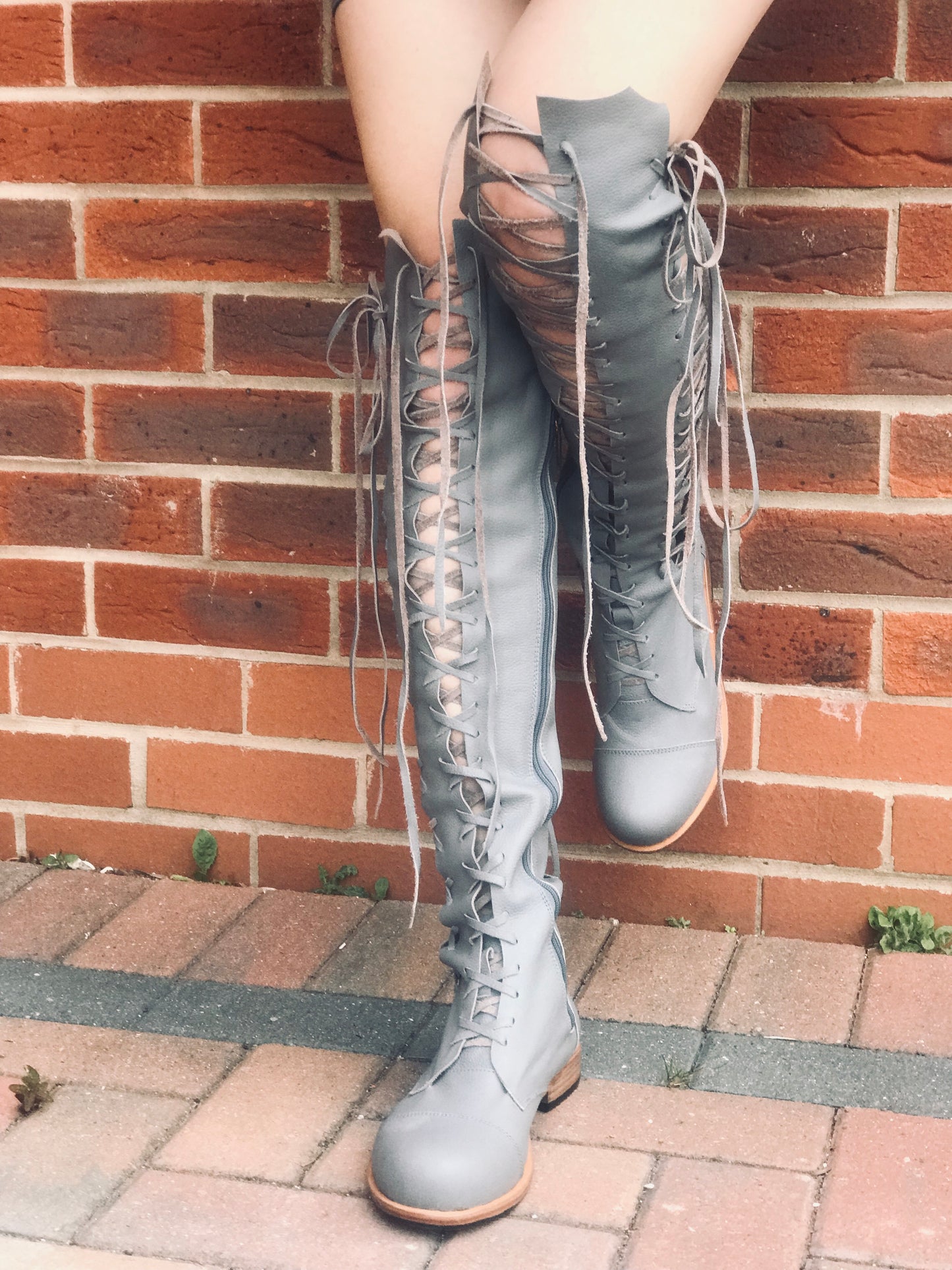 'Clockwork Fairy' Grey Knee High Boots