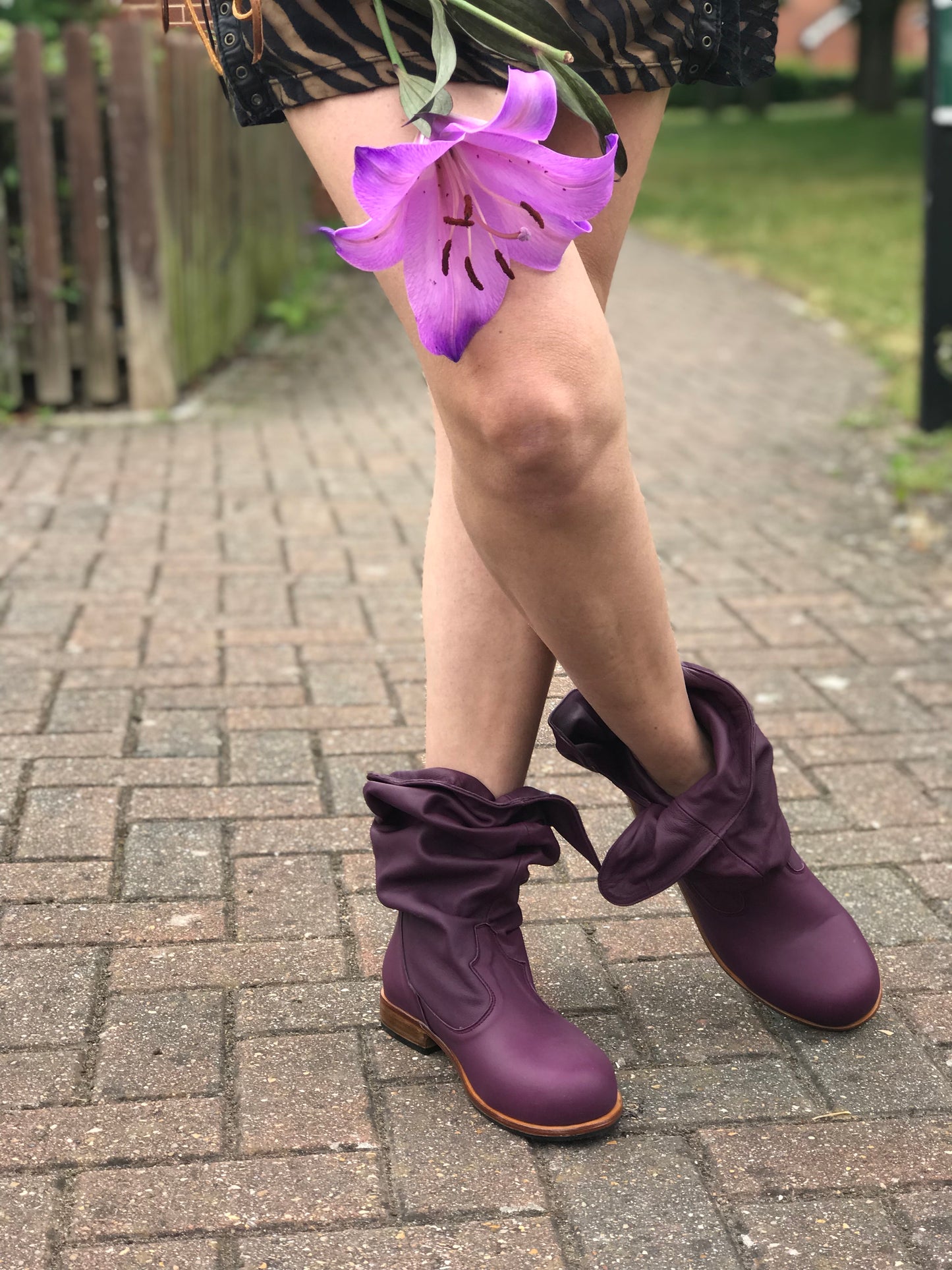 Botines 'Fairy Slipper' en ciruela para pedido anticipado