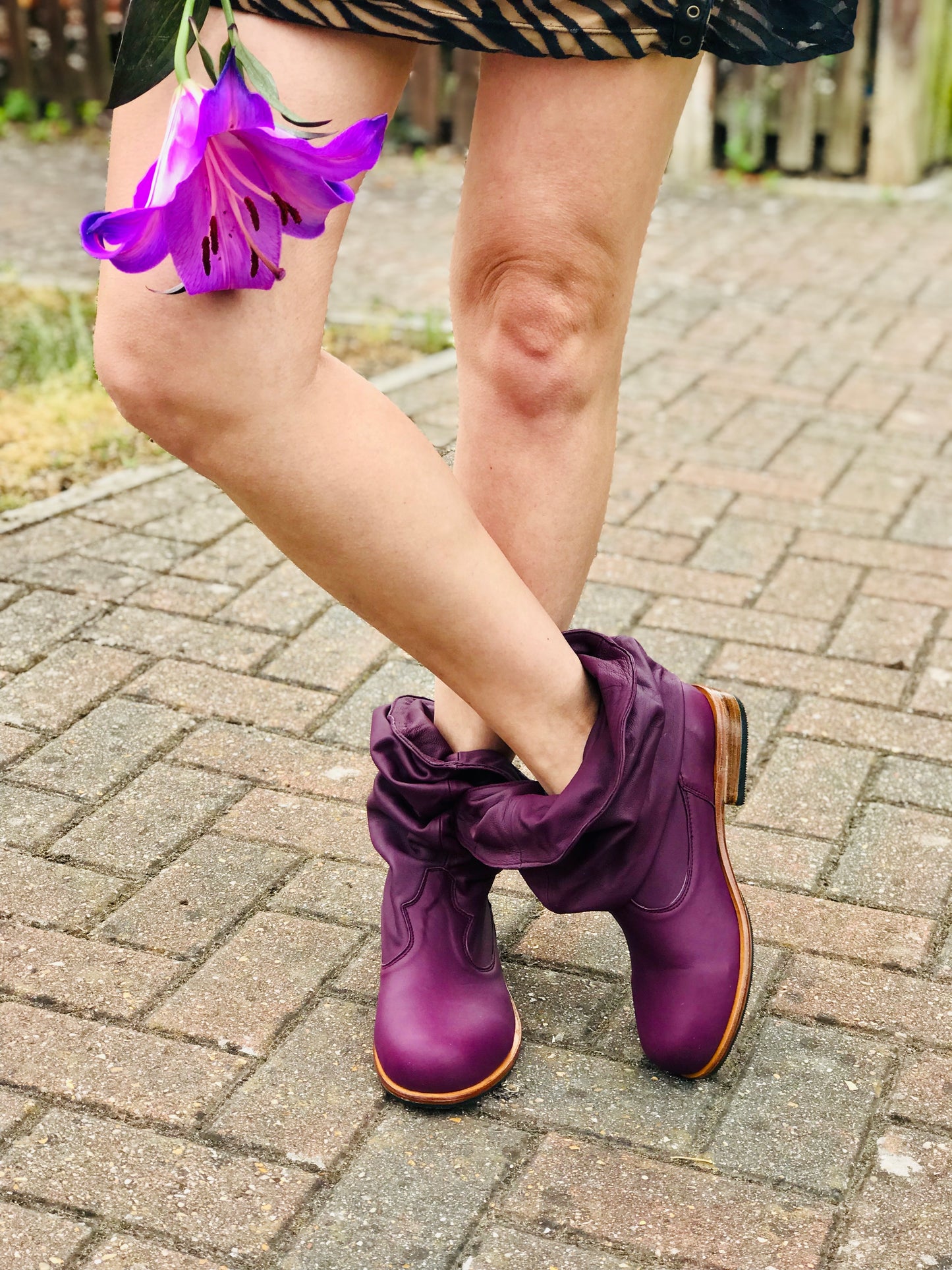 Botines 'Fairy Slipper' en ciruela para pedido anticipado