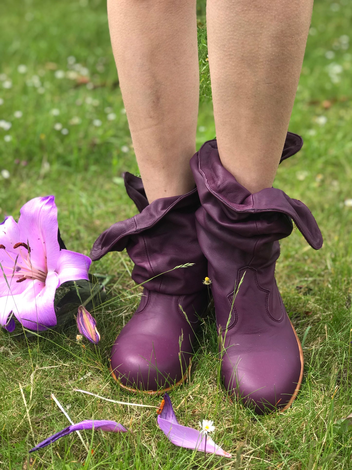 Botines 'Fairy Slipper' en ciruela para pedido anticipado