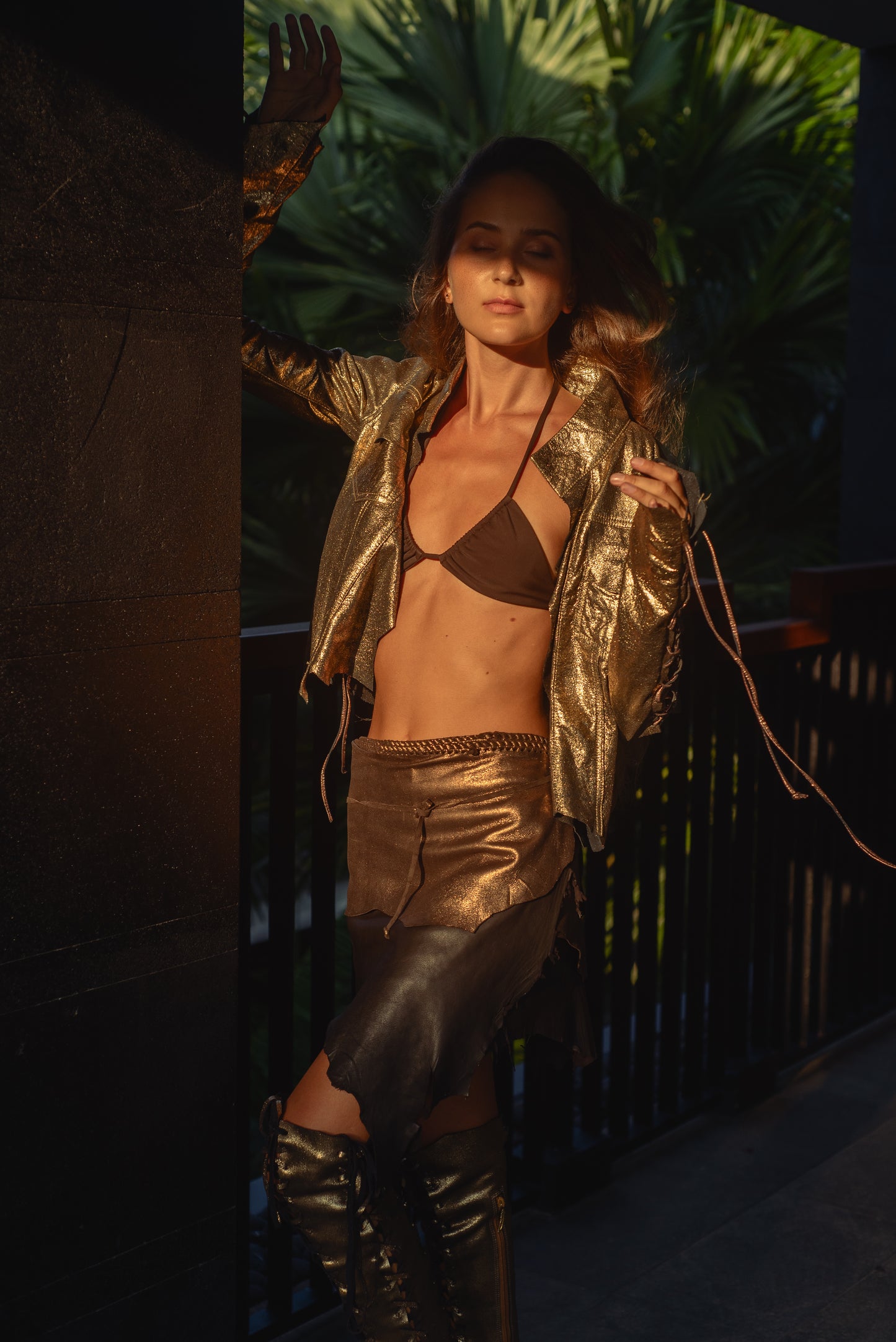 Chaqueta Bolero De Piel Dorada Pura