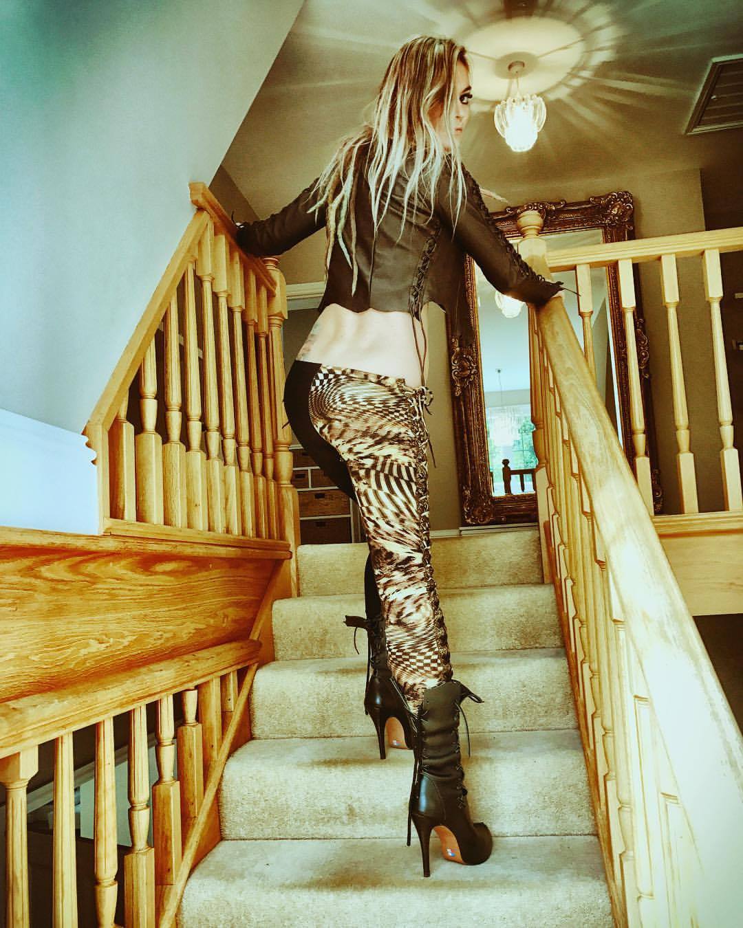 Copia de Gipsy Dharma 'Halloween... Solo en casa parte 2' Leggings con cordones