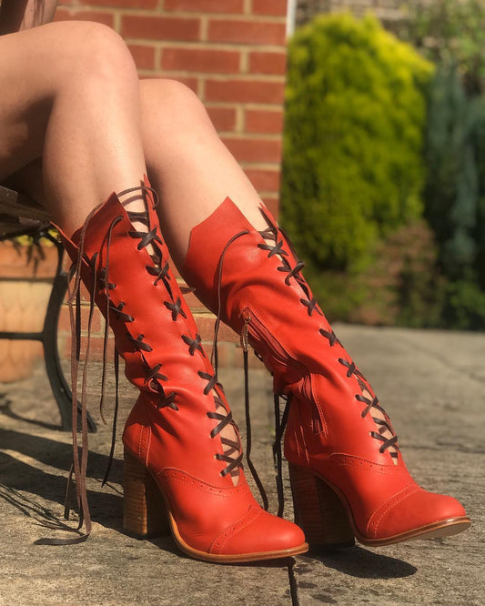 Botines victorianos en naranja oxidado con cordones marrones para pedido anticipado