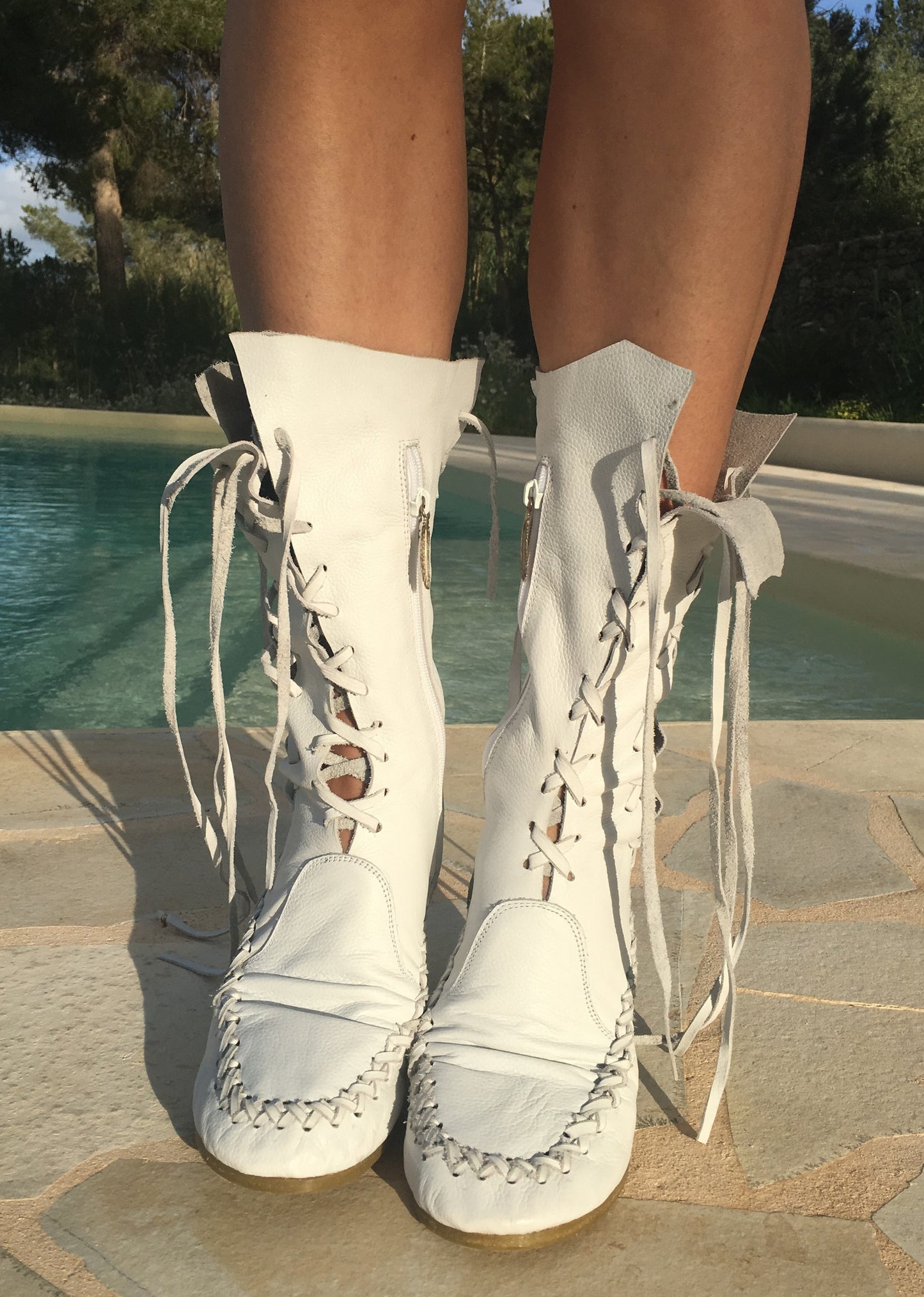 Botines de cuero blancos