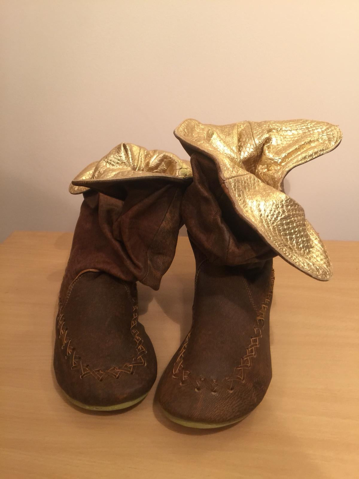 'Peter Pan Slippers' in Tan with Gold for Pre Order